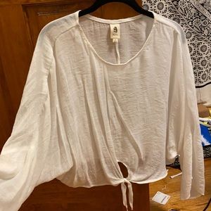 White long sleeve tie front blouse